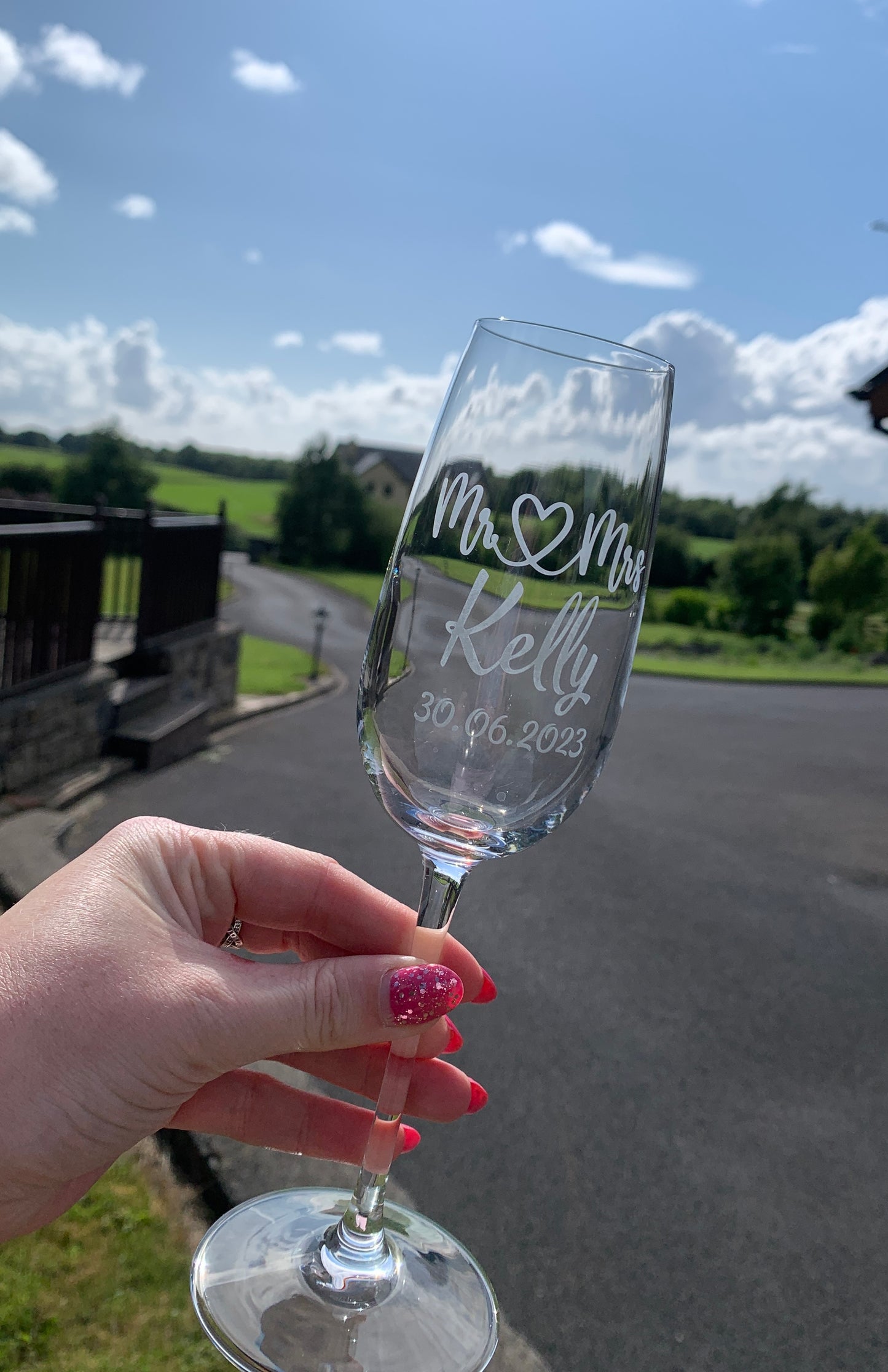 Wedding Champagne Flutes - Mr & Mrs Personalised Glasses