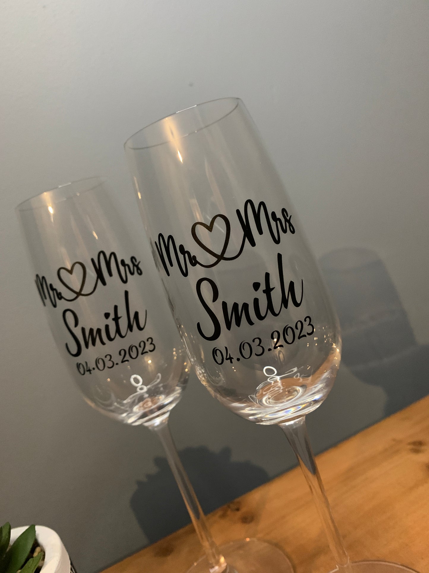 Wedding Champagne Flutes - Mr & Mrs Personalised Glasses